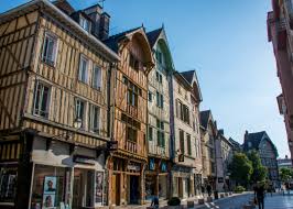 Each player manages their segment of the population (represented by. Medieval Times In Troyes Champagne