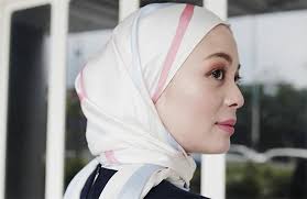 Have 400 brands and offices in malaysia and jakarta,indonesia. Vivy Yusof Case Netizen Ordered To File Defence Statement