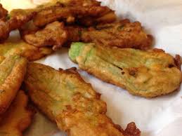 Beignets De Fleurs De Courgettes Et De Courges Recette Recettes De Cuisine Beignet Fleur De Courgette Fleurs De Courgettes