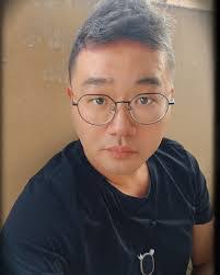 Freddie Lo's Instagram, Twitter & Facebook