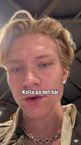 Finns ingenting i världen som gör henne så upphetsad 😂 #gammelknas