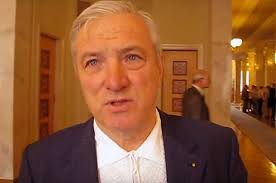 Born 23 february 1954) is a ukrainian politician who was the third president of ukraine from 23 january 2005 to 25 february 2010. Krah Istorika Yushenko Za Chto Brata Eks Prezidenta Lishili Uchenoj Stepeni V Mire Politika Argumenty I Fakty