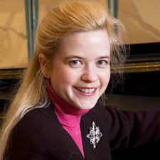 Pamela Pike's Instagram, Twitter & Facebook