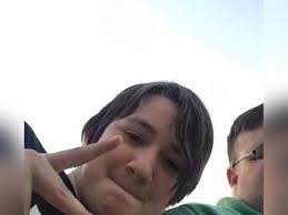 Mr. CHAZZ "KNOXY" ROBERT EXON's Memorial Website