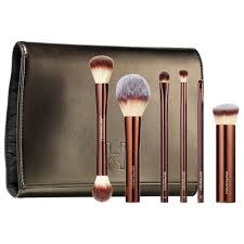 The 16 Best Makeup Brush Sets To Gift This Holiday Season Makeup Brush Set Best Makeup Brush Set Makeup Brushes Gift