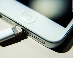 Gambar Konektor charger yang bengkok