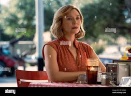 ELIZABETH OLSEN in LOVE AND DEATH (2023) -Original title: LOVE & DEATH-,  directed by LESLIE LINKA GLATTER. Credit: LIONSGATE TELEVISION / Album  Stock Photo - Alamy