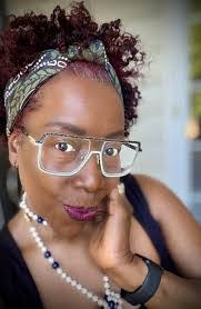 Kera Howard's Instagram, Twitter & Facebook