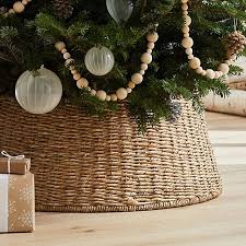 Heavy duty canvas christmas storage bags by elf stor. Tired Of Christmas Tree Skirts Try A Collar Instead Popsugar Home