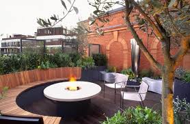 Looking for rooftop home design plans and ideas? Lovely Garden Rooftop Ideas 11 Savillefurniture