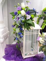 Lantern And Flowers In Purple And White Lanterns With Flowers Spring Lanterns Lanterns Decor