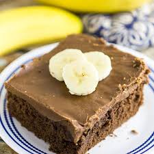 Chocolate cake, sweet banana slices and vanilla cream make chocolate banana cake a delicious staircase cake. Happy Hump Day How About Some Chocolate Banana Cake With The Best Chocolate Frosting You Ll Ever Taste To Get You Through The Rest Of The Week New Recipe On M