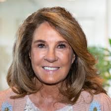 Marlene Maxon's Instagram, Twitter & Facebook