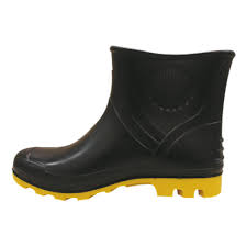 Bota Pvc Preto/Amarelo N42 Cano Curto sem Forro Grendene