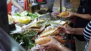 từ banh mi hội an đến bun chả ha nội người đan ong ngồi cung ban obama đa phải long việt nam theo cach đo bun chả cha bun