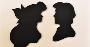Kiss The Girl A Set Of Silhouettes I Finished Recently With Ariel And Prince Eric From Little Mermaid Silhouette Disney Princess Silhouette Disney Silhouettes