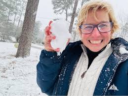 Hello! My name is Lexi, I moved to GA a little over a year ago and I'm  looking for some families that need a good trustworthy babysitter. I'm Red  Cross trained and