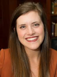 Kayla Hollingsworth's Instagram, Twitter & Facebook