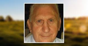 Dale Schutt's Instagram, Twitter & Facebook