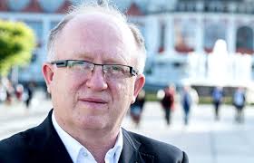 KGHM: żerowisko i kolos na glinianych nogach. Tu się bogacą ludzie władzy