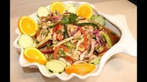 Este plato me hace pensar en los días soleados en la playa, ya que es una comida perfecta para un día de verano caliente. Recetas Tiritas De Pescado Recetas De Cocina