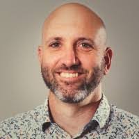 Daniel Middlebrook's Instagram, Twitter & Facebook