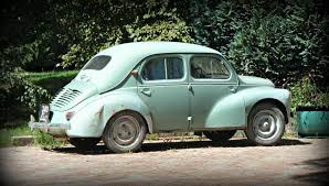 Epingle Par George D Isabella Sur My 4cv Renault Voiture Renault Voitures De Collection Voiture