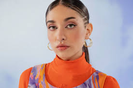 María Becerra superó la violencia de género y se consolida como artista