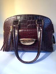 It remained in the hands of the couple's descendants until it was acquired in the late 1970s by the zorbibe brothers. Achetez Sac Lancel Adjani Occasion Annonce Vente A Contes 06 Wb157958037