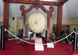 Karomah sunan drajat menaiki ikan talang, memindahkan masjid dalam semalam & umbi keluar sunan drajat adalah salah satu anggota walisongo.nama asli beliau adalah raden qosim, yang. 32 Tempat Wisata Di Lamongan Terbaru Yg Wajib Dikunjungi Saat Liburan