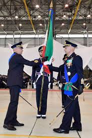 Il vicesindaco è stato accolto dal. Aeronautica Militare Il Generale Rosso E Il Nuovo Capo Di Sma Airholic It