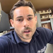 What causes stuttering cuts