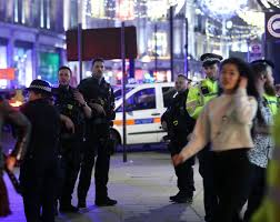 It is served by oxford circus tube station, which is directly beneath the junction itself. Oxford Circus Tube Terror Station Evacuated Shots Fired London Armed Police Rush To Scene Uk News Express Co Uk