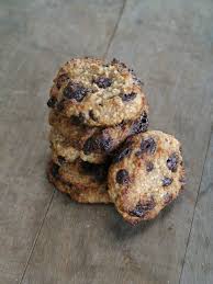 Biscuits Moelleux A La Banane A L Avoine A L Amande Et Au Chocolat Sainbiosis Biscuits Moelleux Cookies Recette Recette Biscuit