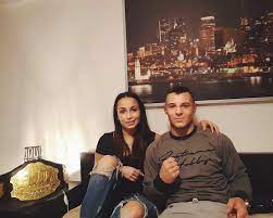 Roman szymański na ksw 48 w lublinie zmierzy się z francuzem salahdine'em parnasse, a stawką www.mmania.pl kamila, dziewczyna romana szymańskiego, nie tylko o wygranej walce. Roman Szymanski Szymanskimma Twitter