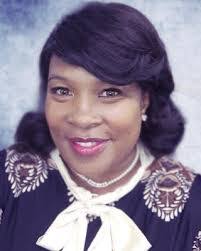 Daphne Dent's Instagram, Twitter & Facebook