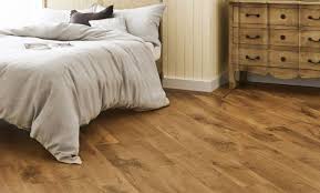 Çizme düzensiz bir duvara laminat parke takarken kullanılan bir tekniktir. Parke Cilasi Nasil Yapilir Parke Nasil Cilalanir Evhayat