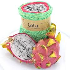 Pitaya usually refers to fruit of the genus stenocereus, while pitahaya or dragon fruit refers to fruit of the genus selenicereus (formerly hylocereus), both in the family cactaceae. Lola Bobbel Drachenfrucht Weiss