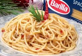 Pasta Con La Mollica Aglio Olio E Peperoncino Primi Piatti Ricette Pasta