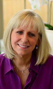 Wounded Healers: Shelesky, Therese, Leonard, Sue Batton, Diehl, Courtney:  9781943650460: Books