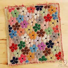 Über 7 millionen englischsprachige bücher. Unknown Source Via Pinterest Cross Stitch Cushion Cross Stitch Pillow Cross Stitch Flowers