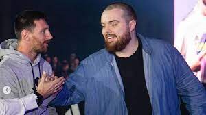 Presentador en g2 esports y creador de contenido en twitch y. Ibai Llanos El Fenomeno De 2020 Quien Es El Dinero Que Gana Su Polemica Con Messi Su Novia Y Mas