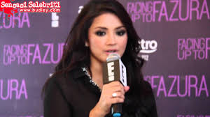 Her mission was to challenge people's perceptions of herself. Sekitar Sidang Media Facing Up To Fazura Youtube