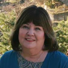 Karen Stratton's Instagram, Twitter & Facebook