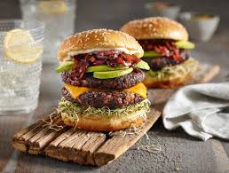 Recette De Burger Au Riz Noir Et Halloumi Food Processor Recipes Halloumi Recipes