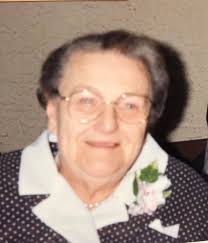 Just had a lovely visit from Gretta O'Connor and her husband Bill and niece  Margaret Fitzgerald. Gretta gave us a very generous donation before we  opened and I wanted to show her