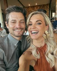 🧡🧡🧡🧡 ©️ @stephanneethling Make Up and Hair @fafa_make_up @fdkstyling  @mayne__international 👱🏻‍♀️