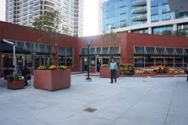 Our Beautiful Mariano S Lakeshore East 333 E Benton Pl Off Upper Randolph Chicago Il 60601 312 228 1349 Outdoor Decor Outdoor Decor