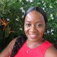 60+ perfiles de «Bridgewater»