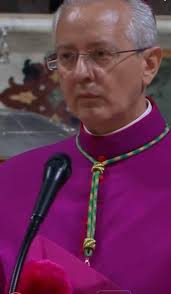 The doors of the Sistine Chapel has been closed. Let the casting of vote  for the new pope begin. Can POPE Sarah EMERGE.